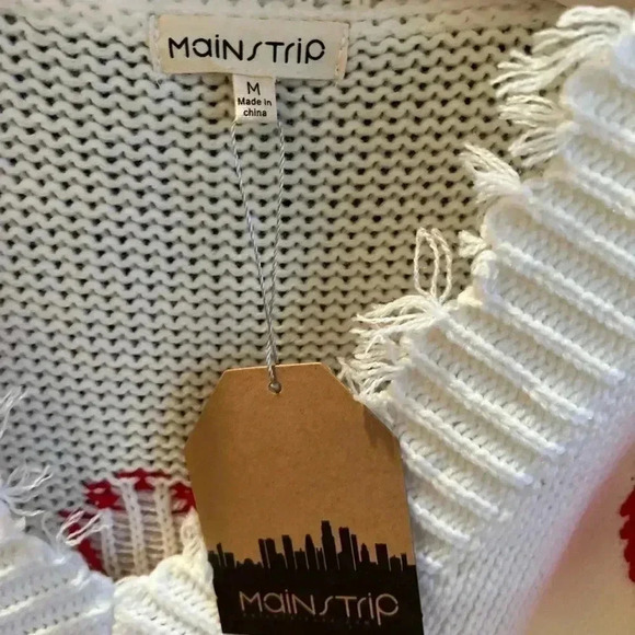 COPY - NWT HEART DISTRESSED SWEATER SIZE MEDIUM - Picture 2 of 11